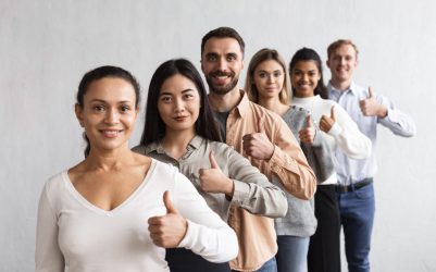 smiley-people-giving-thumbs-up-group-therapy-session
